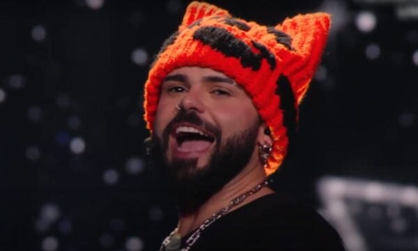 Akylas: Κρίση πανικού μετά τη Eurovision – Γύρισα σαν μαθητής με κακούς βαθμούς (Βίντεο)