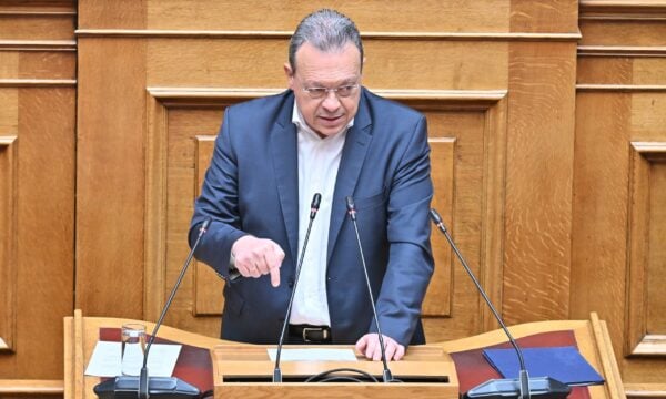 Φάμελλος στην ΠΓ του ΣΥΡΙΖΑ: Ζητώ να σεβαστούν όλα τα στελέχη την απόφαση της ΚΕ και τους δημοκρατικούς κανόνες
