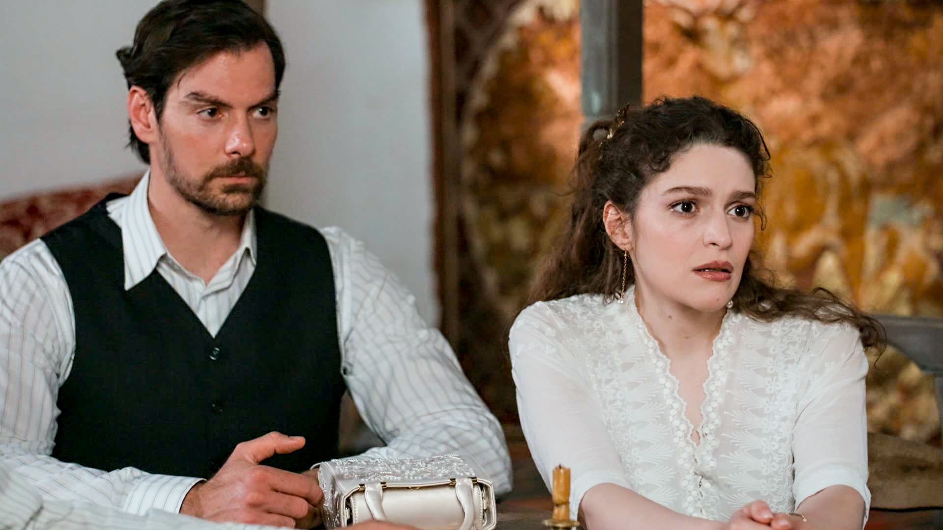 Grand Hotel: Η Κυβέλη συγκρούεται έντονα με τον Ρήγα – Τι θα δούμε στα επόμενα επεισόδια 11 Grand Hotel: Η Κυβέλη συγκρούεται έντονα με τον Ρήγα – Τι θα δούμε στα επόμενα επεισόδια