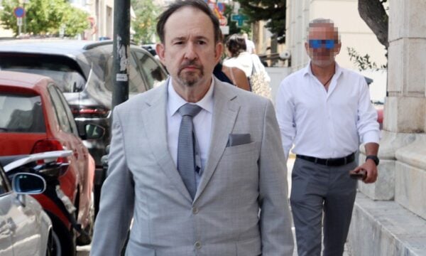 Γιάννης Παπαμιχαήλ: «Μην ακούτε αυτά που γράφουν, εγώ τον πήγα στο νοσοκομείο» – Η κατάστασή του σήμερα