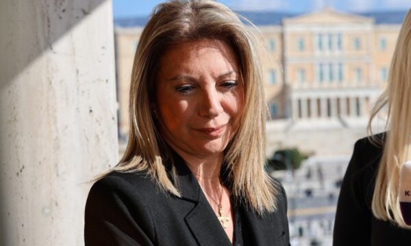 Μαρία Καρυστιανού: Πρώτη αντίδραση μετά τις αποχωρήσεις από την «Ελπίδα για τη Δημοκρατία»