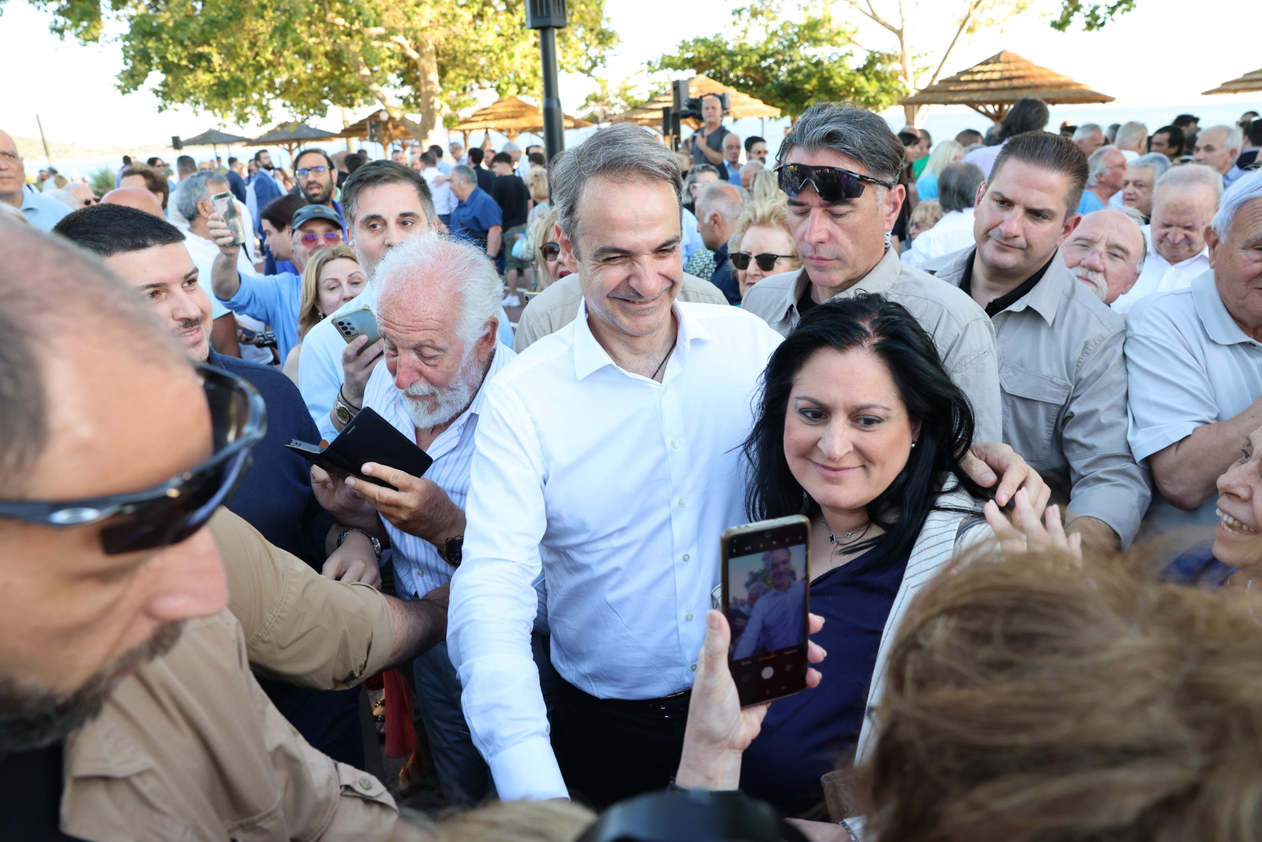 Κυριάκος Μητσοτάκης, Βάρη, Βούλα, Βουλιαγμένη