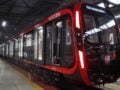 Πανικός στο Μετρό της Μόσχας: Άνδρας τράβηξε πιστόλι επειδή μια γυναίκα άγγιξε κατά λάθος το πόδι του (Vid)