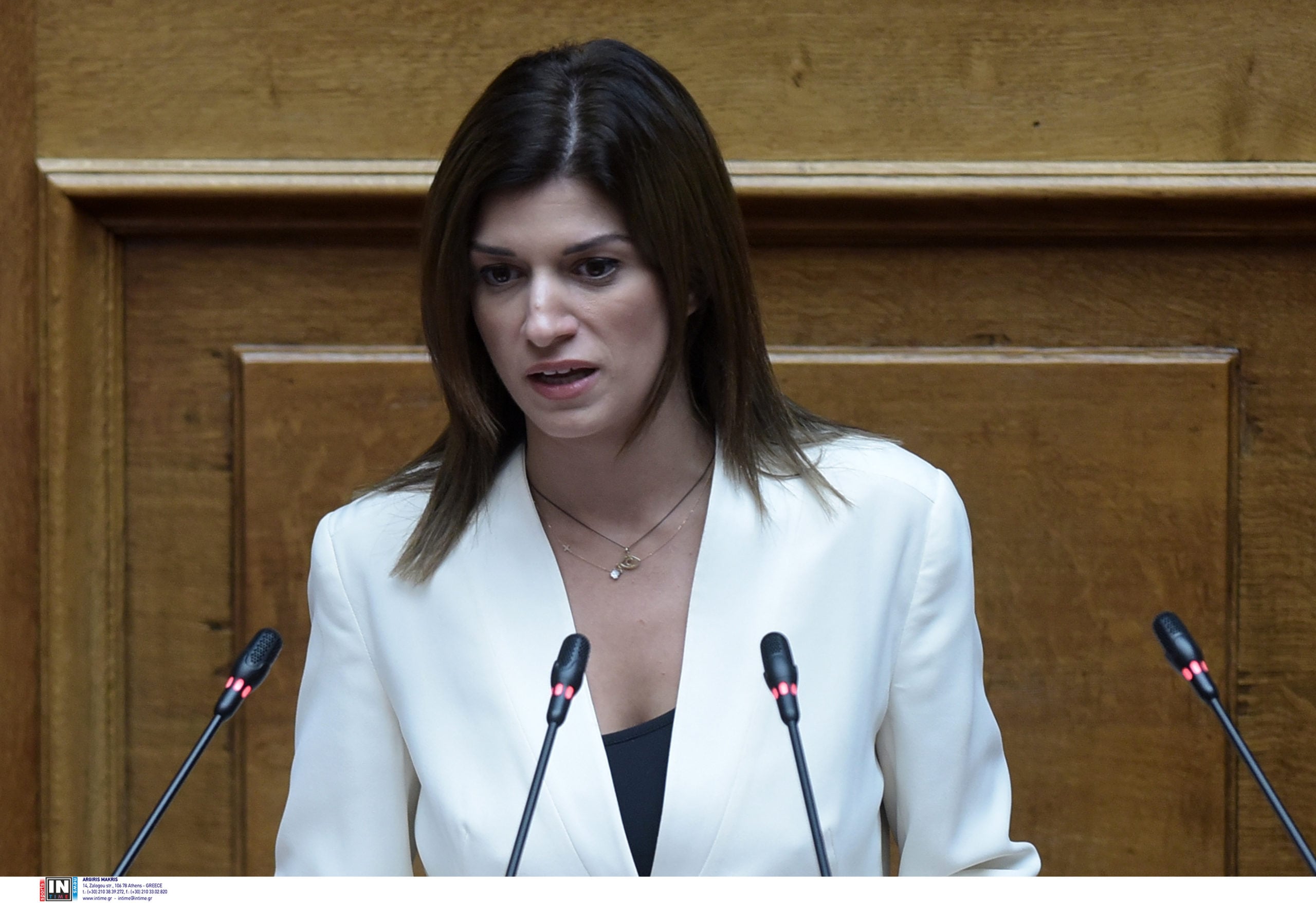 Νοτοπούλου: Ανυπόστατοι οι ισχυρισμοί ότι ζήτησα να συμπεριληφθεί το όνομά μου σε δημοσκόπηση για το ΠΑΣΟΚ