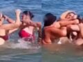 Παραλία έγινε ρινγκ: Μαλλιοτράβηγμα, μπουνιές στη θάλασσα και ένα παιδί κλαίει έντρομο (Βίντεο)