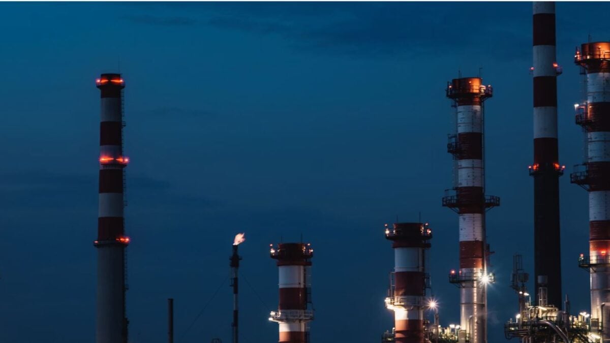 Πετρέλαιο: Νέα πτώση στην τιμή του brent μετά την υπογραφή της συμφωνίας ΗΠΑ – Ιράν, γιατί οι αναλυτές είναι επιφυλακτικοί για την περαιτέρω μείωση 3 Πετρέλαιο: Νέα πτώση στην τιμή του brent μετά την υπογραφή της συμφωνίας ΗΠΑ – Ιράν, γιατί οι αναλυτές είναι επιφυλακτικοί για την περαιτέρω μείωση