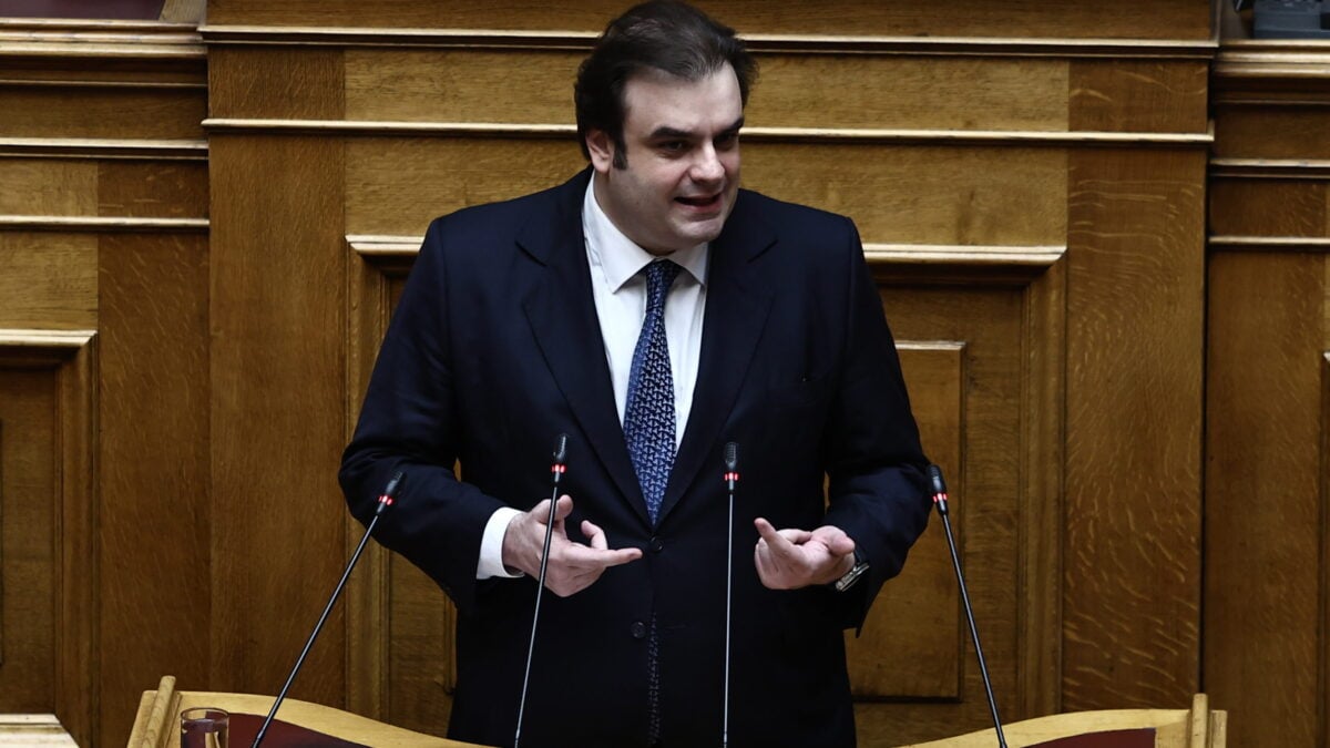 Πιερρακάκης για τα κόκκινα δάνεια: Με τη νέα ρύθμιση πάνω από 100.000 πολίτες θα δουν τη δόση τους να μειώνεται 1 Πιερρακάκης για τα κόκκινα δάνεια: Με τη νέα ρύθμιση πάνω από 100.000 πολίτες θα δουν τη δόση τους να μειώνεται