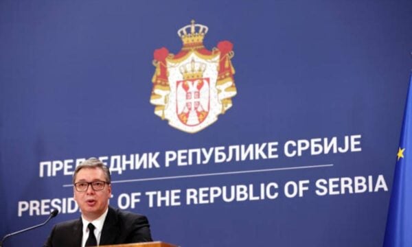 Σερβία: Ο πρόεδρος Βούτσιτς εξέφρασε πρόθεση παραίτησης, οδηγώντας τη χώρα σε πρόωρες εκλογές