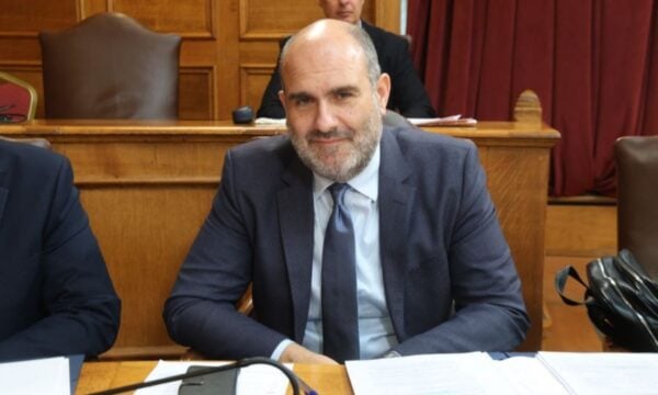 Νομοσχέδιο του Υπουργείου Οικονομικών στην αρμόδια Επιτροπή – «Δεν είναι πανάκεια ο νόμος Κατσέλη», τόνισε ο Δημήτρης Μαρκόπουλος