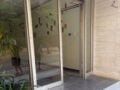 Αγρίνιο: Ζευγάρι τσακώθηκε στη μέση του δρόμου – Την έσπρωξε και χτύπησε το κεφάλι της σε τζαμαρία