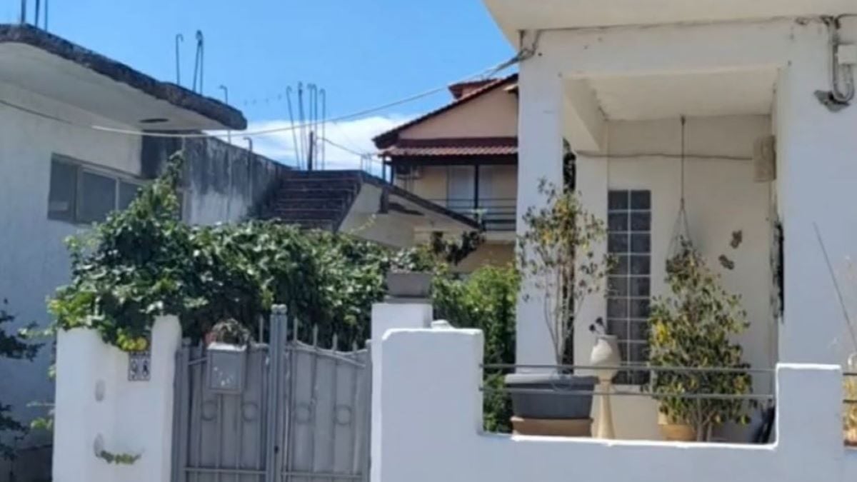 Αίγιο: Οι απαντήσεις από τα εγκληματολογικά ρίχνουν φως στη διπλή δολοφονία – Τελευταίο αντίο σήμερα σε μητέρα και γιο 1 Αίγιο: Οι απαντήσεις από τα εγκληματολογικά ρίχνουν φως στη διπλή δολοφονία – Τελευταίο αντίο σήμερα σε μητέρα και γιο