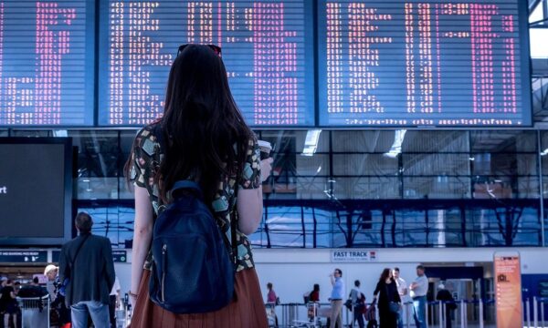 Η τουρίστρια που βρέθηκε σε κελί επειδή οι αρχές θεώρησαν ότι η πατρίδα της… δεν υπήρχε