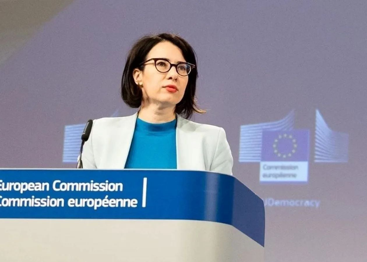 Κομισιόν: «Θα εξετάσουμε τι συνέβη» με την τουρκική ενόχληση στο αεροσκάφος του Δένδια