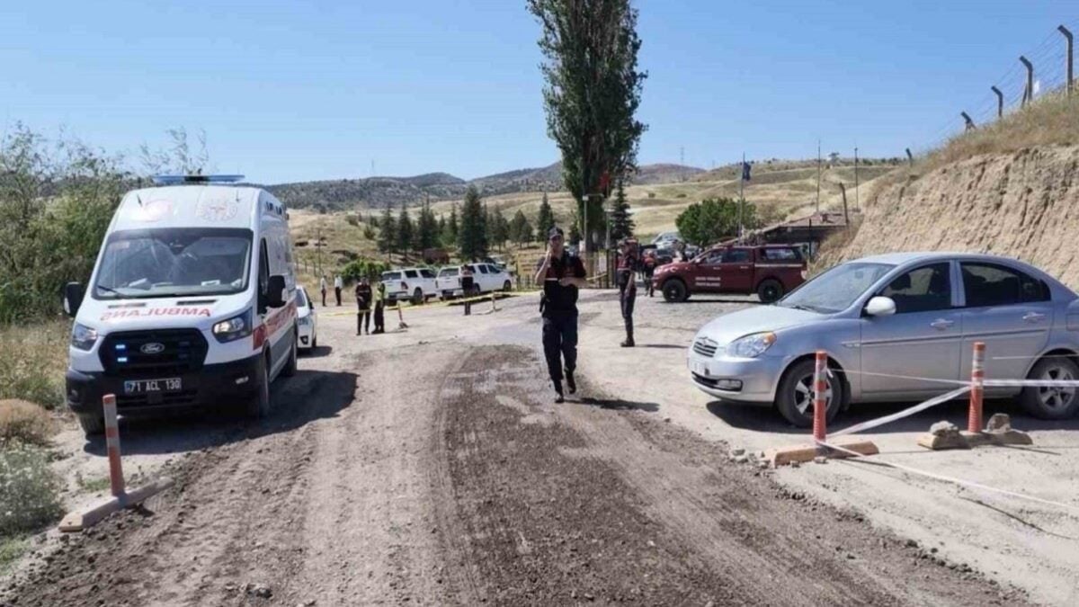 Τουρκία: Δύο νεκροί από έκρηξη σε αποθήκη και μονάδα καταστροφής πυρομαχικών 1 Τουρκία: Δύο νεκροί από έκρηξη σε αποθήκη και μονάδα καταστροφής πυρομαχικών