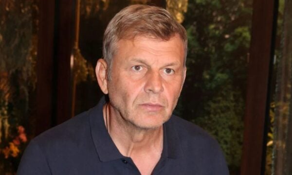 Απόστολος Γκλέτσος: Τι είπε για τον Τραϊανό Δέλλα και ότι τα βρίσκει με τον εαυτό του και τον Θεό (Βίντεο)