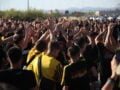 Βασίλης Σπανούλης: «Κιτρίνισε» το αεροδρόμιο Μακεδονία από τους οπαδούς του Άρη Betsson για να υποδεχθούν τον Έλληνα προπονητή