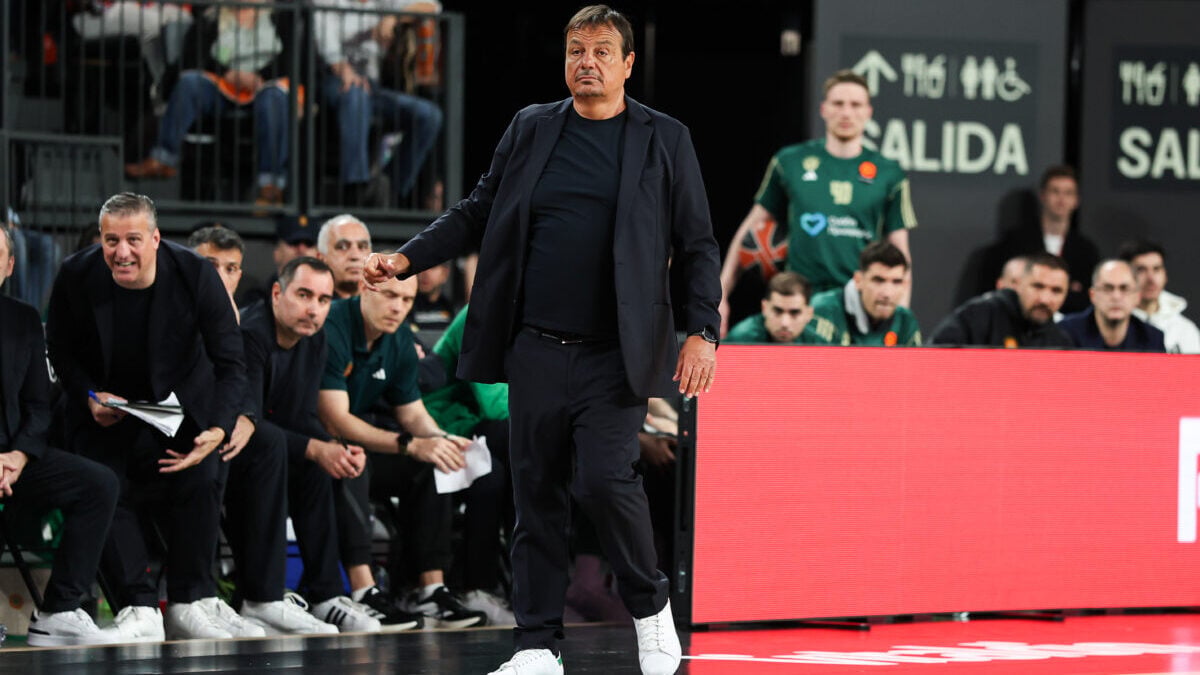 Αταμάν για τον Παναθηναϊκό: «Θα θυμάμαι για πάντα αυτά τα τρία χρόνια, περήφανος που δούλεψα με την οικογένεια Γιαννακόπουλου» 1 Αταμάν για τον Παναθηναϊκό: «Θα θυμάμαι για πάντα αυτά τα τρία χρόνια, περήφανος που δούλεψα με την οικογένεια Γιαννακόπουλου»