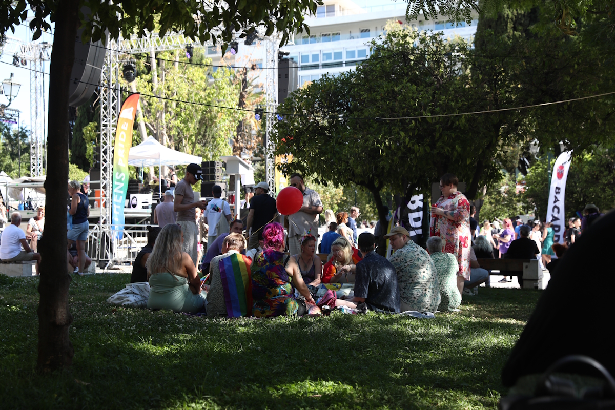 Athens Pride 2026: Χιλιάδες κόσμου στην παρέλαση υπερηφάνειας, αγάπης και ισότητας – Εικόνες από το χρωματιστό κέντρο 13 Athens Pride