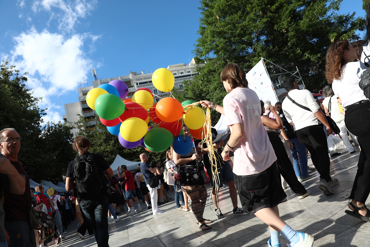 Athens Pride 2026: Χιλιάδες κόσμου στην παρέλαση υπερηφάνειας, αγάπης και ισότητας – Εικόνες από το χρωματιστό κέντρο 16 Athens Pride
