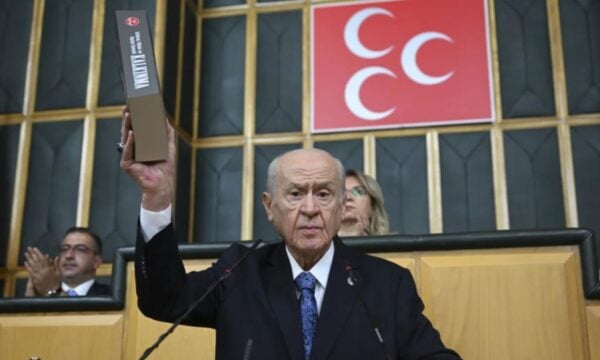 Μπαχτσελί: Η Τουρκία δεν είναι θεατής στις δικές της θάλασσες – Επίθεση και στην Ευρώπη