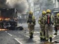 Μπέλφαστ: Χιλιάδες πολίτες στους δρόμους κατά της ρατσιστικής βίας