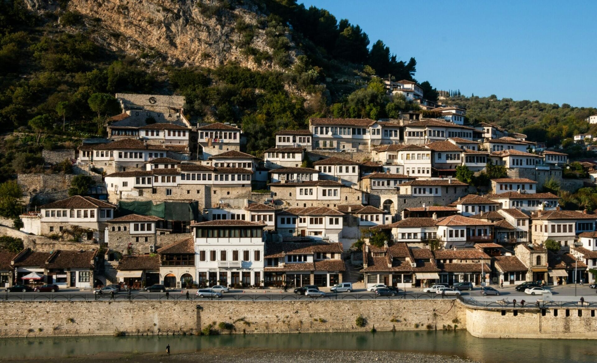 Αλβανία: ποια μέρη να επισκεφθείτε αν ταξιδέψετε εκεί 10 Αλβανία: ποια μέρη να επισκεφθείτε αν ταξιδέψετε εκεί