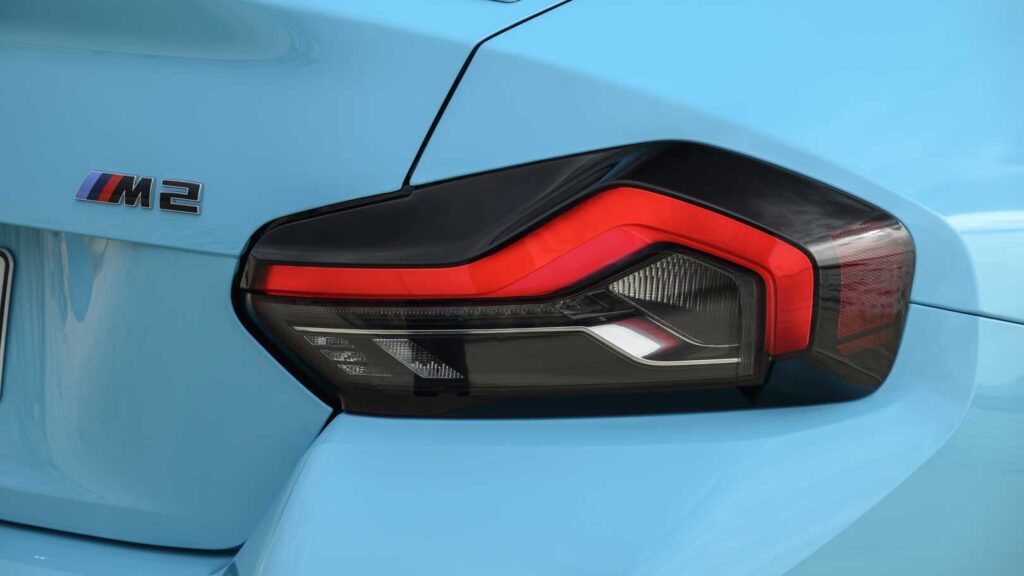 Αλητεία κάθε εποχής. Για το καινούργιο BMW M2 xDrive 20 BMW M2 xDrive