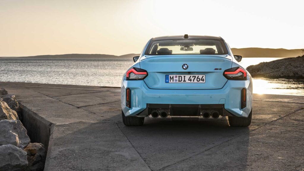Αλητεία κάθε εποχής. Για το καινούργιο BMW M2 xDrive 15 BMW M2 xDrive
