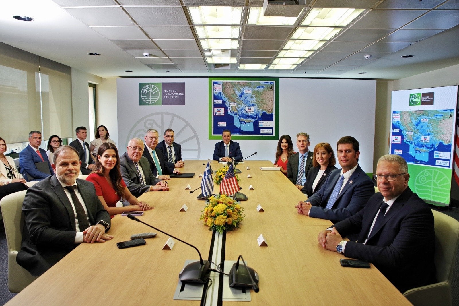 Chevron μπαίνει για γεώτρηση στο Block 10 – Το ΥΠΕΝ ενέκρινε τα αιτήματα της νέας Κοινοπραξίας 8 Υπουργείο Περιβάλλοντος και Ενέργειας (ΥΠΕΝ), Chevron, HELLENiQ ENERGY, Block 10,
