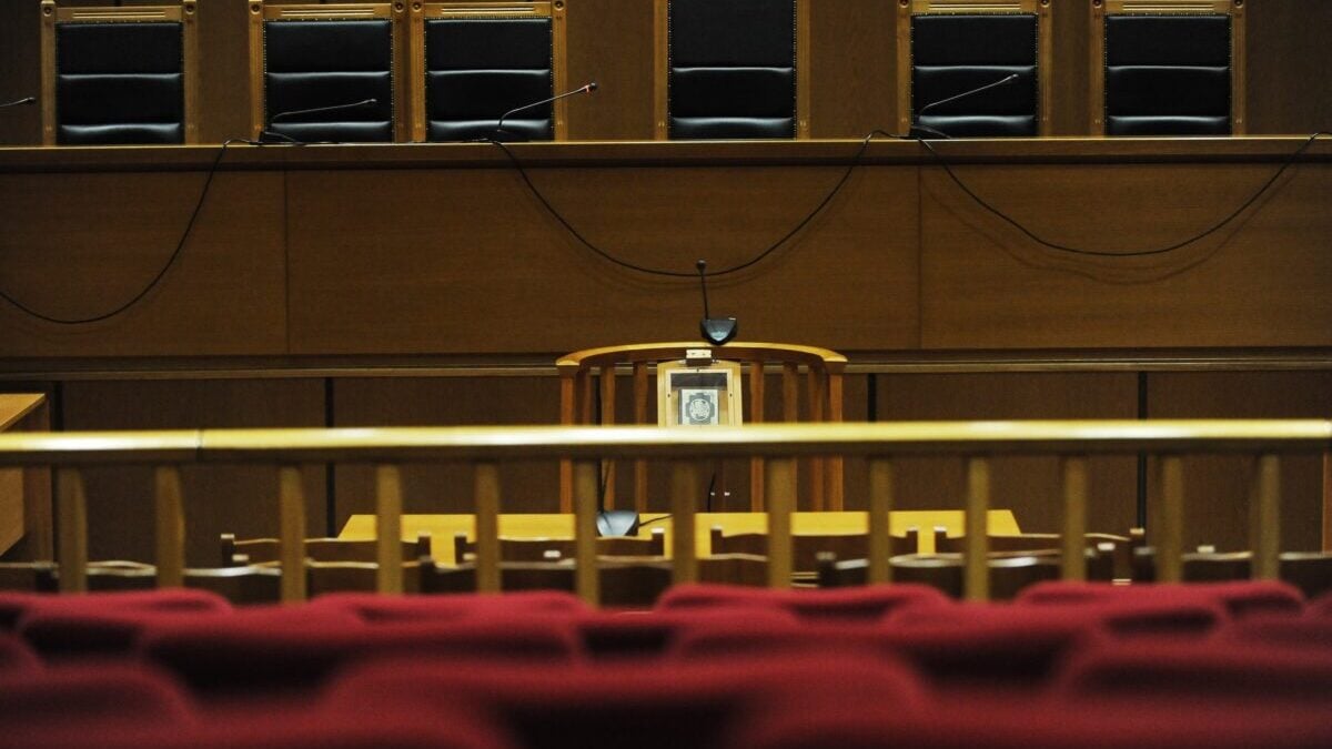 Θεσσαλονίκη: 12 γιατροί και νοσηλευτές κατηγορούνται για τον θάνατο 27χρονου στρατιώτη στο 424 Στρατιωτικό Νοσοκομείο 1 Θεσσαλονίκη: 12 γιατροί και νοσηλευτές κατηγορούνται για τον θάνατο 27χρονου στρατιώτη στο 424 Στρατιωτικό Νοσοκομείο