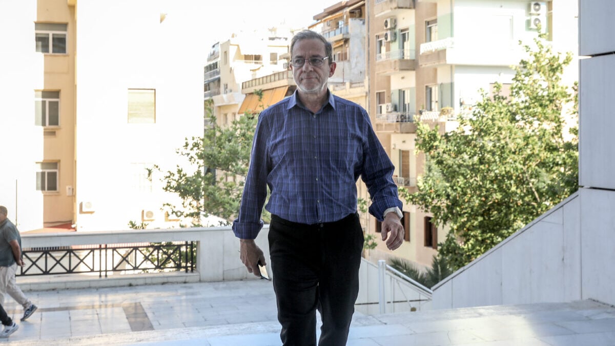 Δημήτρης Λιγνάδης στο Εφετείο: Δικάζεται εκ νέου για τρεις βιασμούς ανήλικων αγοριών 2 Δημήτρης Λιγνάδης στο Εφετείο: Δικάζεται εκ νέου για τρεις βιασμούς ανήλικων αγοριών