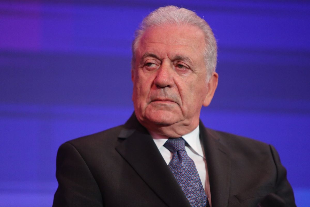 Δημήτρης Αβραμόπουλος: Δεν θα απολογηθώ σε κανέναν κερατ@ – Αντιδράσεις στο Μαξίμου για τα λόγια του στο Qatargate 9 Δημήτρης Αβραμόπουλος