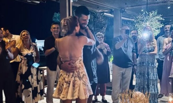 Νόβακ Τζόκοβιτς έκανε έκπληξη στη σύζυγό του, Γέλενα, για τα γενέθλιά της στην αθηναϊκή ριβιέρα
