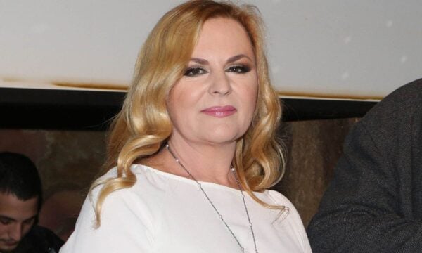 Έφη Οικονομίδη: Συγκλονίζει η περιγραφή για τη ληστεία στο σπίτι της – «Απειλούσαν πως θα σκοτώσουν την κόρη μου!»