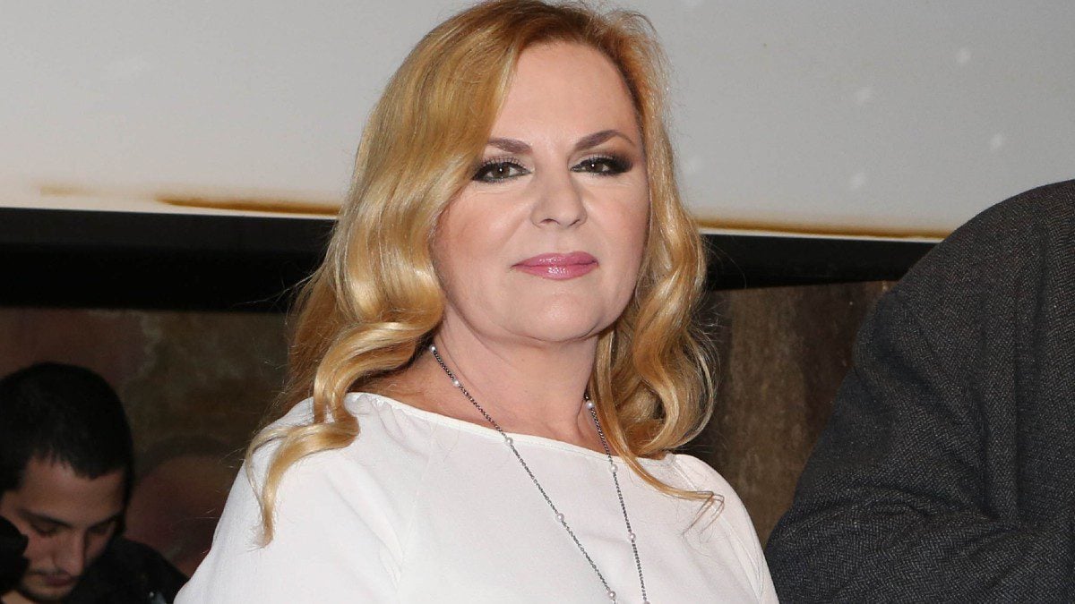 Έφη Οικονομίδη: Περιγραφή για τη ληστεία στο σπίτι της – «Απειλούσαν πως θα σκοτώσουν την κόρη μου!»