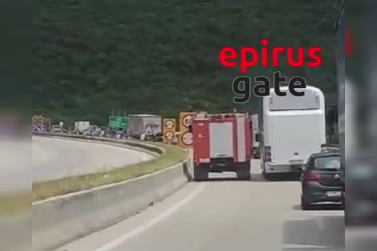 Φωτιά στην Εγνατία Οδό: Διακοπή κυκλοφορίας στο ρεύμα Ηγουμενίτσα προς Γιάννενα