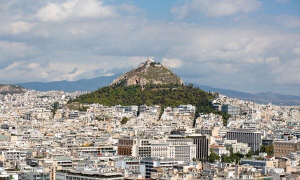 Στεγαστικό: Πλαφόν στα ενοίκια, φθηνότερα στεγαστικά δάνεια και μείωση ΦΠΑ – Τα νέα μέτρα που έχει στο τραπέζι η κυβέρνηση