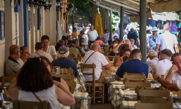 Δημοτικά τέλη: Οι επιχειρήσεις στο «μικροσκόπιο» για τετραγωνικά, ΚΑΔ και τζίρο