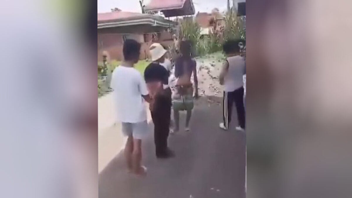 Πυροβολισμοί σε σχολείο στις Φιλιππίνες: Γιος αστυνομικού ο νεαρός που σκότωσε 3 μαθητές – Νέα βίντεο από το περιστατικό 1 Πυροβολισμοί σε σχολείο στις Φιλιππίνες: Γιος αστυνομικού ο νεαρός που σκότωσε 3 μαθητές – Νέα βίντεο από το περιστατικό