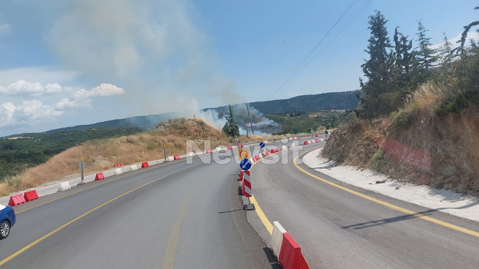 Πυρκαγιά στα Πεύκα Θεσσαλονίκης: Μαίνεται σε δασική ζώνη – Ενεργοποιήθηκε το 112 10 Πυρκαγιά στα Πεύκα Θεσσαλονίκης: Μαίνεται σε δασική ζώνη – Ενεργοποιήθηκε το 112