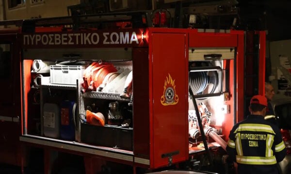 Φωτιά σε χώρο εστίασης στην Καλλιθέα, χωρίς τραυματισμούς