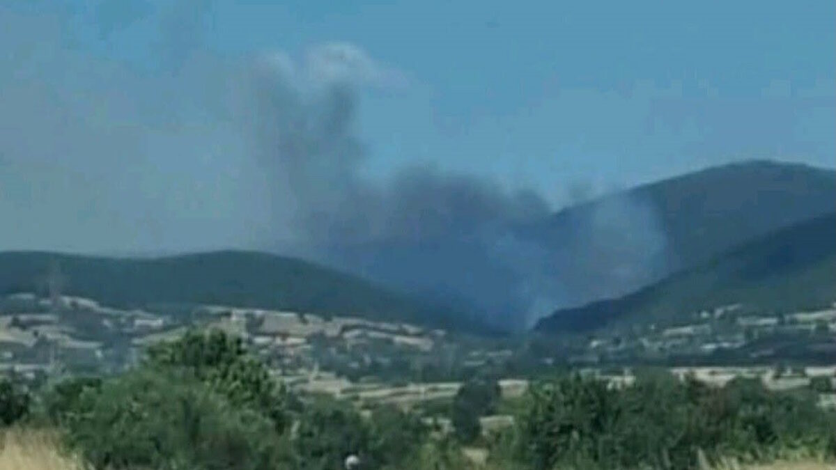 Φωτιά στη Ροδόπη: Καίει αγροτοδασική έκταση στην Παλαιά Κρωβύλη, σηκώθηκαν 5 αεροσκάφη 1 Φωτιά στη Ροδόπη: Καίει αγροτοδασική έκταση στην Παλαιά Κρωβύλη, σηκώθηκαν 5 αεροσκάφη