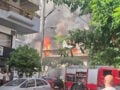 Φωτιά σε διώροφο κτίριο στην Καλλιθέα: Άμεση επέμβαση της Πυροσβεστικής