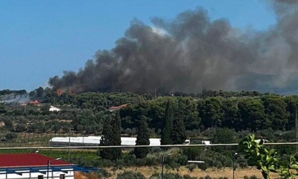 Φωτιά στην Κυρά Βρύση στον Ισθμό της Κορίνθου