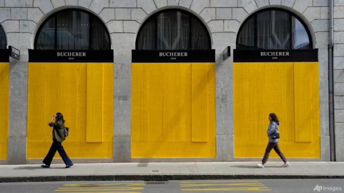 «Αστακός» η Γενεύη για τη Σύνοδο των G7 – 50.000 οι διαδηλωτές 3 «Αστακός» η Γενεύη για τη Σύνοδο των G7 – 50.000 οι διαδηλωτές