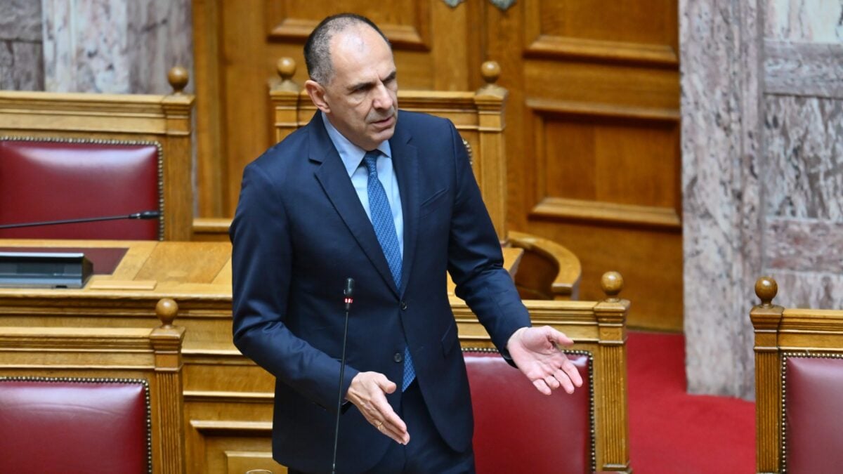Γεραπετρίτης στην Αλβανία: Η ενταξιακή της πορεία συνδέεται με τον σεβασμό των δικαιωμάτων της ελληνικής μειονότητας 1 Γεραπετρίτης στην Αλβανία: Η ενταξιακή της πορεία συνδέεται με τον σεβασμό των δικαιωμάτων της ελληνικής μειονότητας