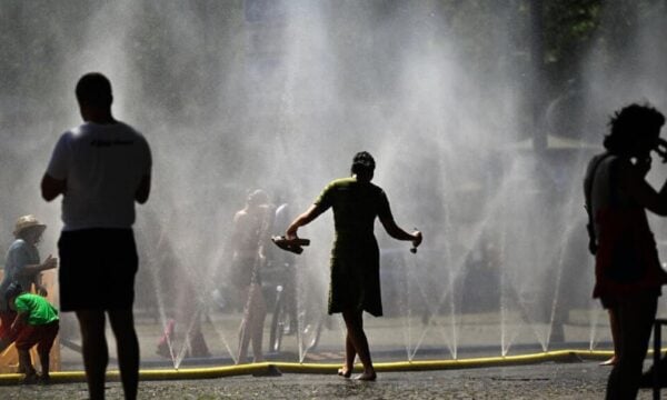 Καύσωνας στην Ευρώπη: Ο ΠΟΥ προειδοποιεί για 1.300 επιπλέον θανάτους και νέο ρεκόρ θερμοκρασίας στη Γερμανία με 41,7°C