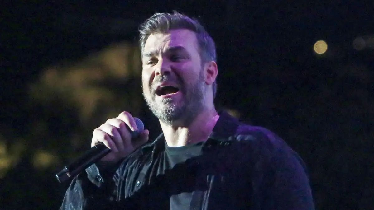Γιώργος Σαμπάνης: «Επιθυμώ να απολαύσω τη ζωή μου» – Τι αποκαλύπτει ο καλλιτέχνης; (Βίντεο)