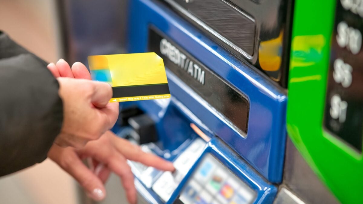 e-ΕΦΚΑ και ΔΥΠΑ: Ποιοι πάνε από αύριο στα ΑΤΜ 1 e-ΕΦΚΑ και ΔΥΠΑ: Ποιοι πάνε από αύριο στα ΑΤΜ