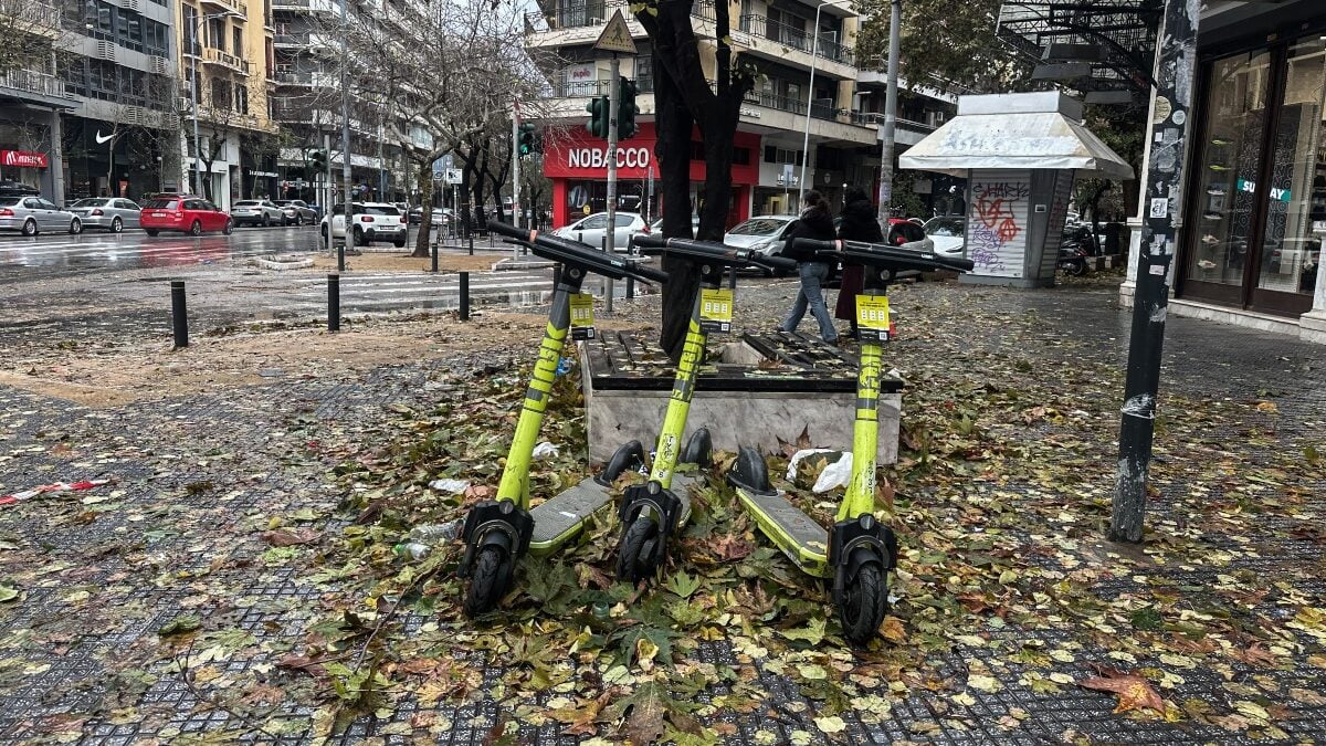 Ηράκλειο: Δύο ανήλικοι στη ΜΕΘ του ΠΑΓΝΗ μετά από ατύχημα με πατίνια 1 Ηράκλειο: Δύο ανήλικοι στη ΜΕΘ του ΠΑΓΝΗ μετά από ατύχημα με πατίνια